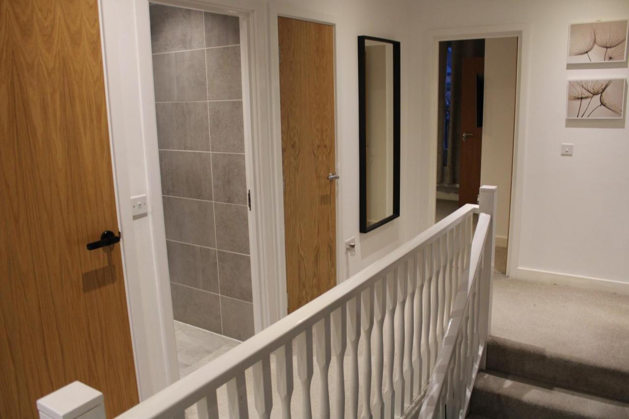Haven - Spacious Luxury Home Perfect For Families, Couples And Contractors! 5Mins To Xscape And Junction 32! Castleford Exterior photo