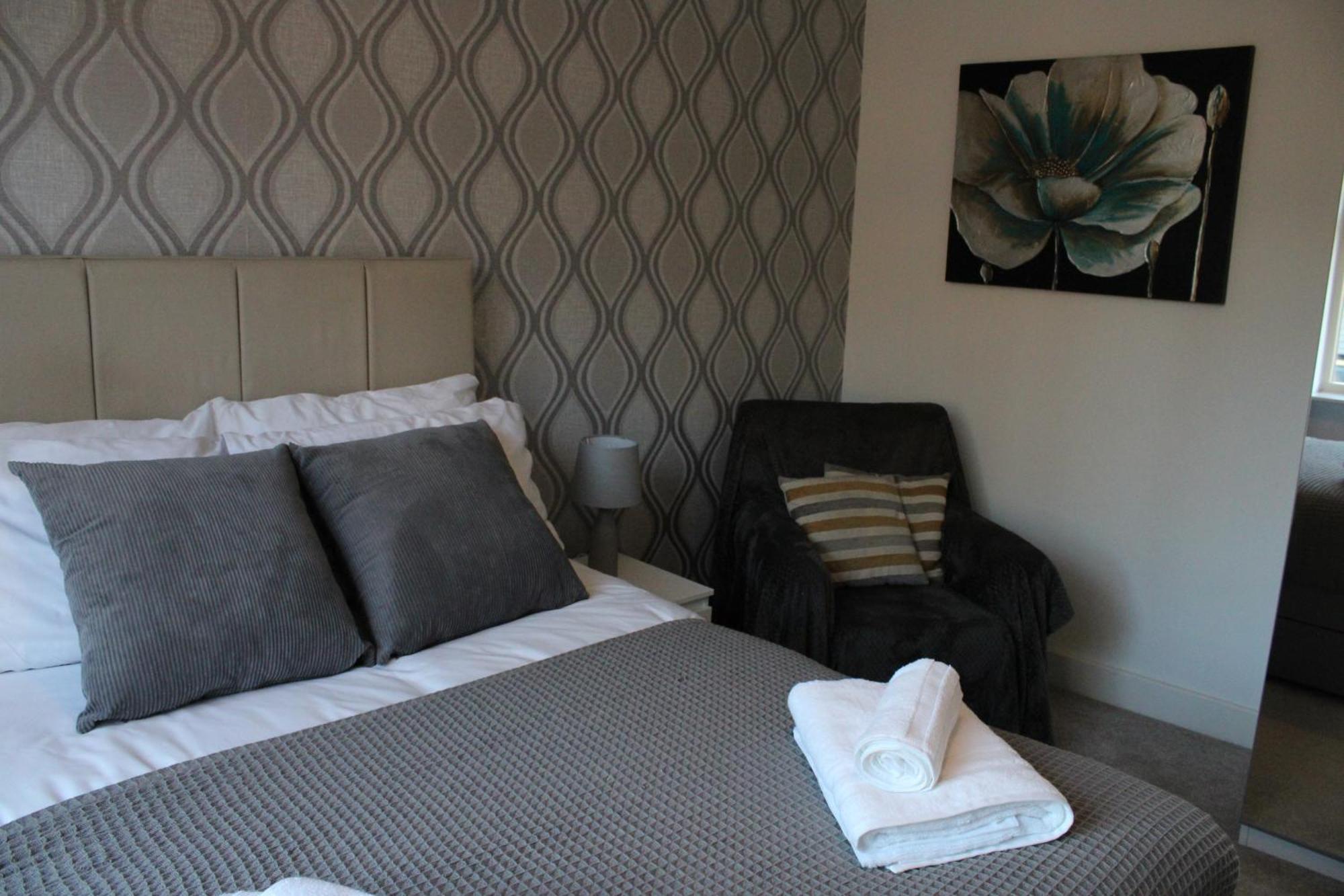 Haven - Spacious Luxury Home Perfect For Families, Couples And Contractors! 5Mins To Xscape And Junction 32! Castleford Exterior photo